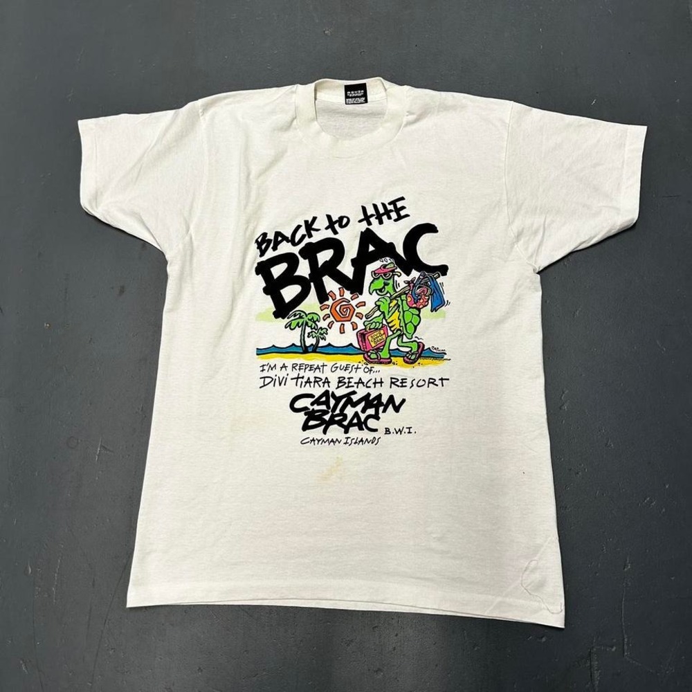 Vintage 90s single stitch Cayman Islands beach cartoon graphic tshirt